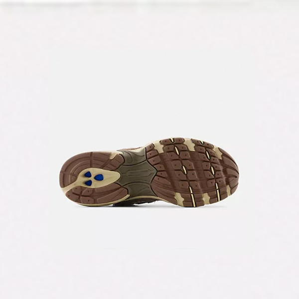 Sneaker – C N530