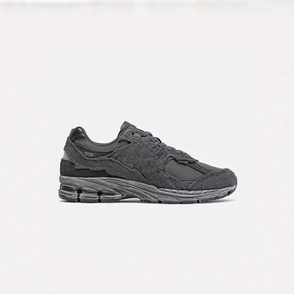 Sneaker – C N2002R